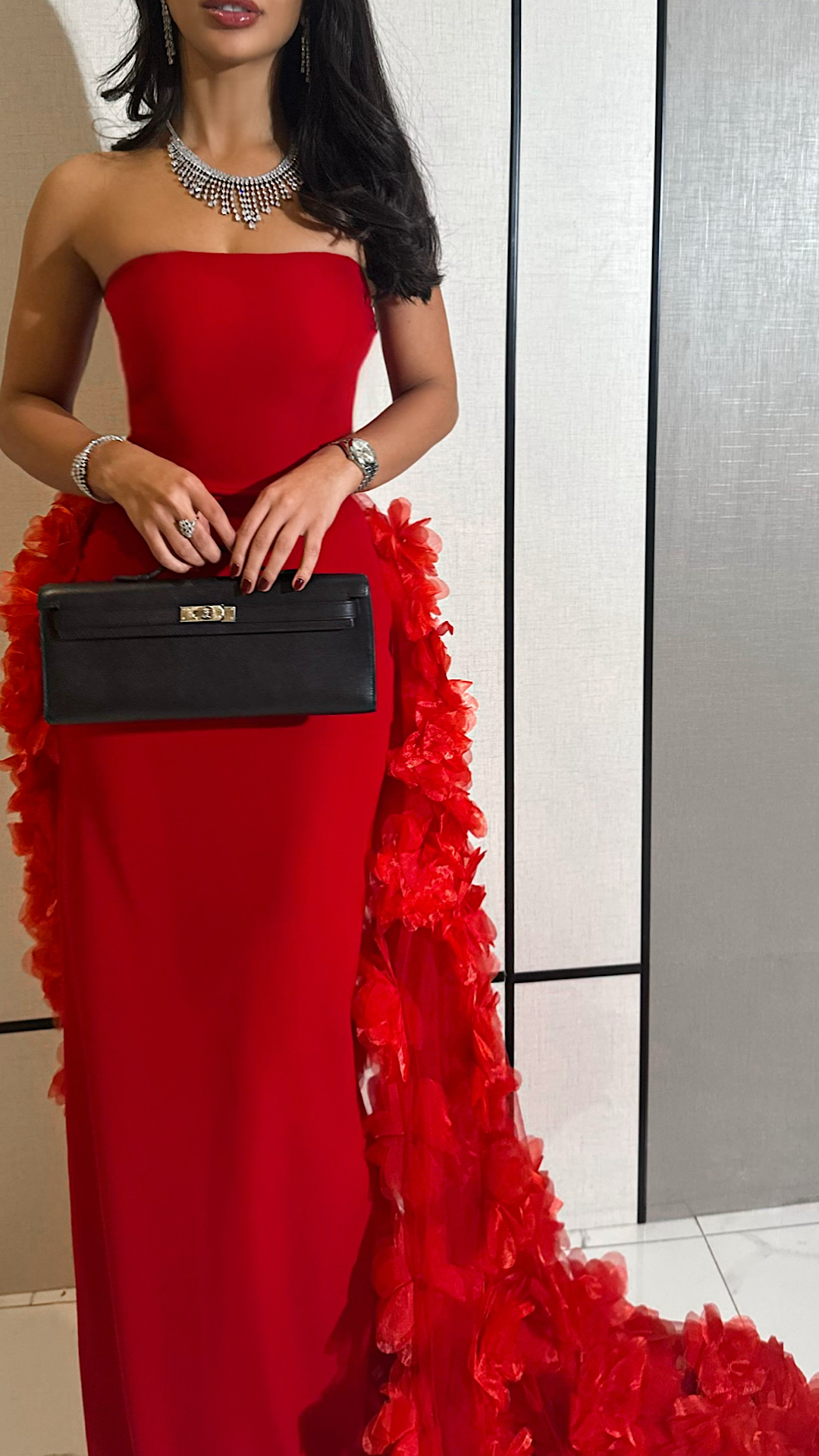 Blooming Tail in Red